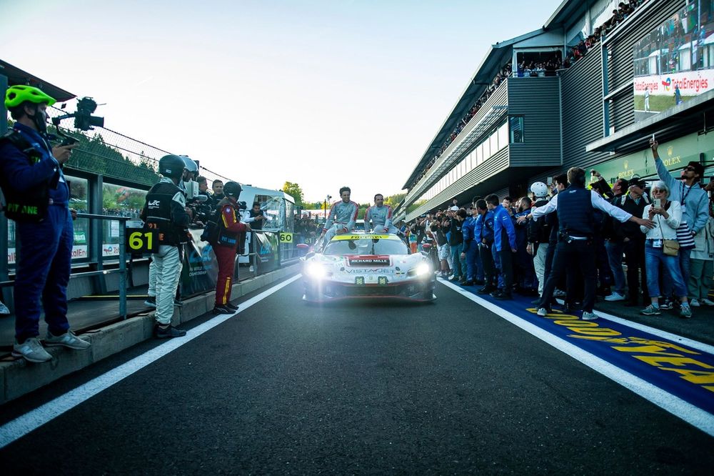 #21 Vista AF Corse Ferrari 296 LMGT3: Francois Heriau, Simon Mann, Alessio Rovera