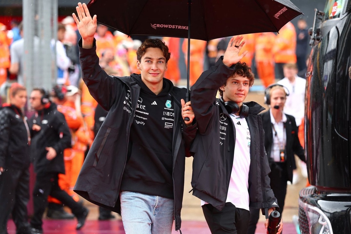 F1 | Mercedes, Wolff chiarisce: "La priorità assoluta è proseguire con Russell e Kimi"