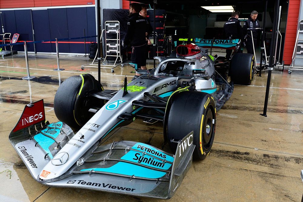 Lewis Hamilton, Mercedes W13