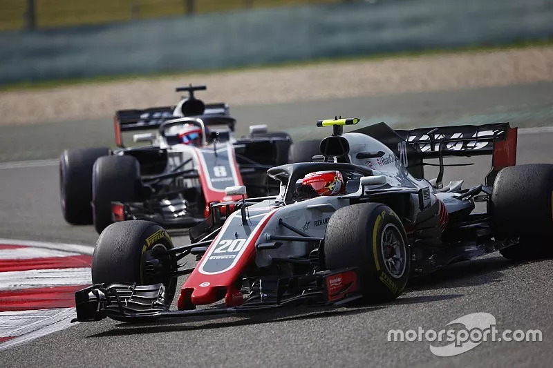 Kevin Magnussen, Haas F1 Team VF-18 Ferrari, Romain Grosjean, Haas F1 Team VF-18 Ferrari