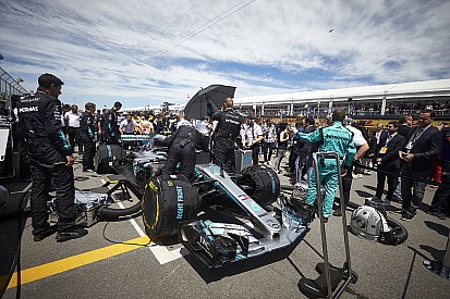 Bertie, a robot is segíti a Mercedes AMG munkáját