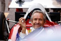 Por qu&eacute; Jacky Ickx se ha unido a Genesis: "Amo la idea de morir de pie"