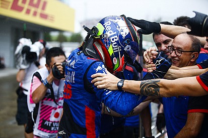 Toro Rosso abre la puerta a la continuidad de Hartley