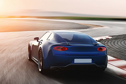 Comment bien assurer sa voiture lorsqu'on souhaite rouler sur circuit ?