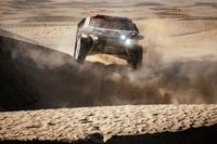 Cristina Guti&eacute;rrez ser&aacute; el apoyo de Dacia en el Dakar tras su abandono