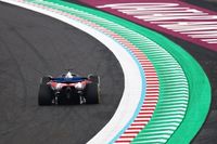 Vasseur: "Estamos entre dos y tres décimas por detrás de McLaren"