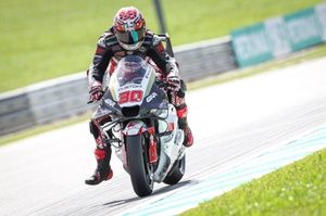 Nakagami lidera con la Honda en el arranque de MotoGP en Barcelona