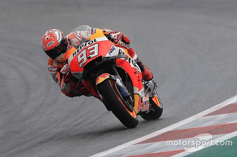 Márquez domina una segunda sesión pasada por agua
