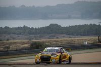 Coronel sprokkelt punten op Aragon, Ehrlacher WTCR-kampioen