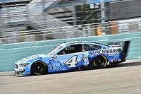 Pole position dla Harvicka