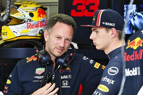 Horner: Cláusulas contratuais não definirão o futuro de Verstappen