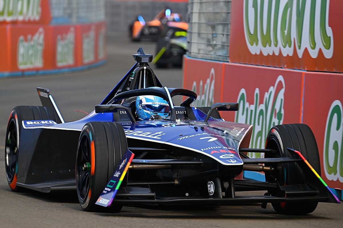 ギュンターが快勝、マセラティに初優勝届ける。日産