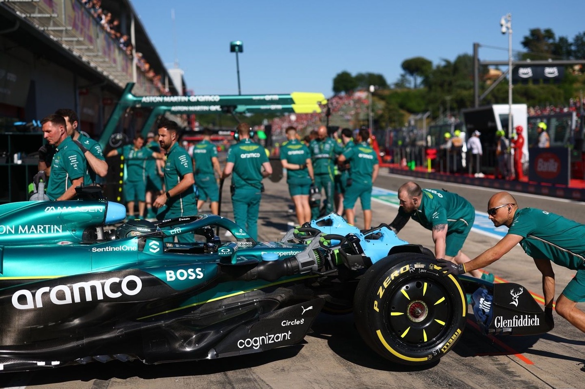 https://cdn-6.motorsport.com/images/amp/6l9rQVj0/s6/lance-stroll-aston-martin-raci.jpg