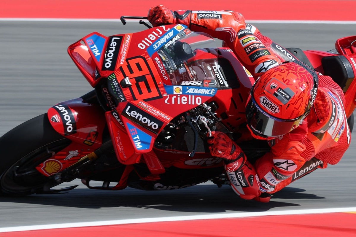 MotoGP 総集編 1983〜2020年 全38本セット ／ ロッシ　マルケス MotoGP 総集編 1983〜2020年 全38本セット ／ ロッシ マルケス