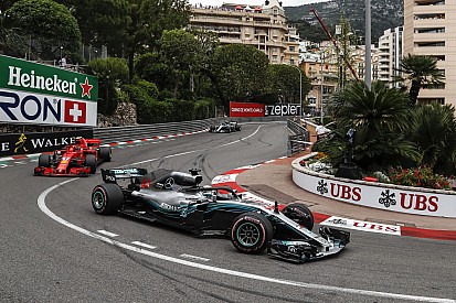 Hamilton: lehet, változtatni kellene Monaco vonalvezetésén