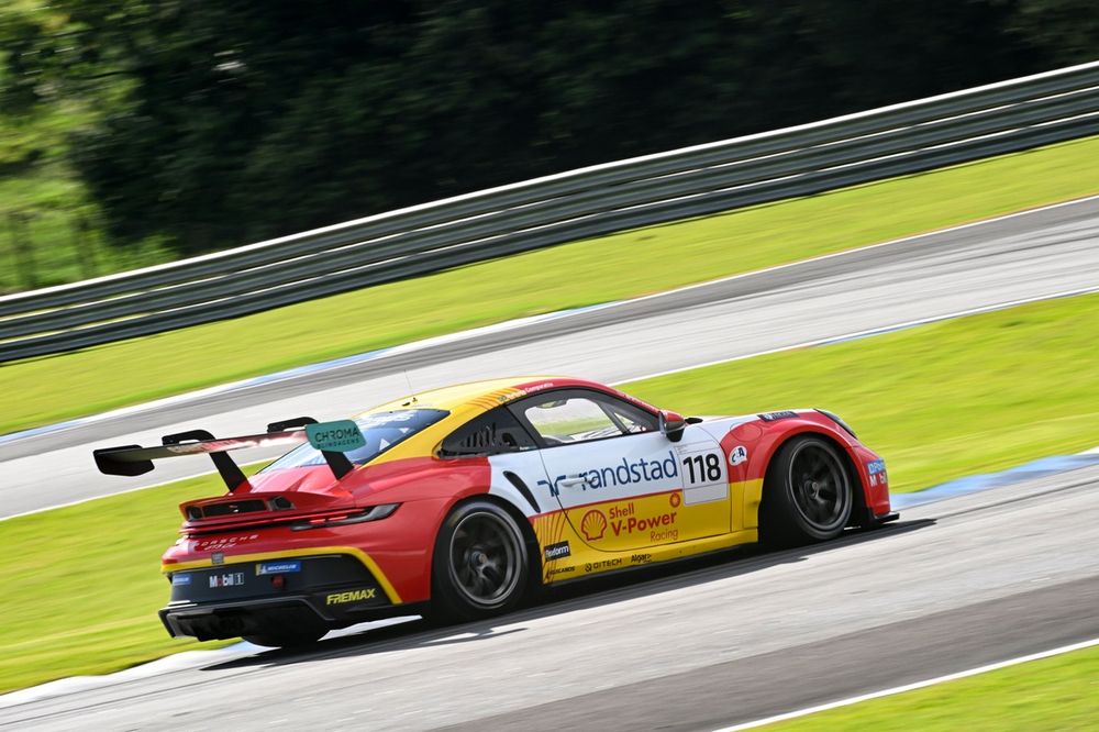 Matheus Comparatto no Velocitta