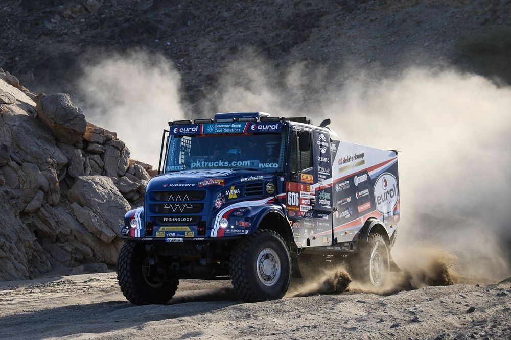#606 Eurol Rallysport Iveco: Maarten Van Den Brink, Rijk Mouw, Peter Willemsen
