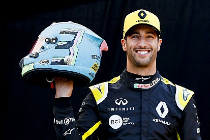 FOTOS: Ricciardo revela capacete para temporada de 2019