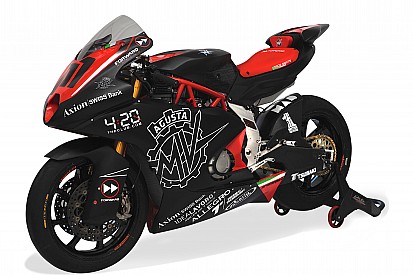 Fotogallery: la MV Agusta mostra le forme della sua Moto2 per il 2019