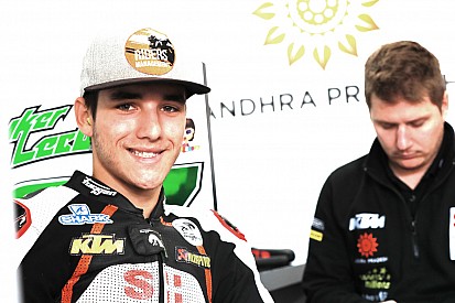 Moto2 Valencia: Lecuona topt chaotische eerste training