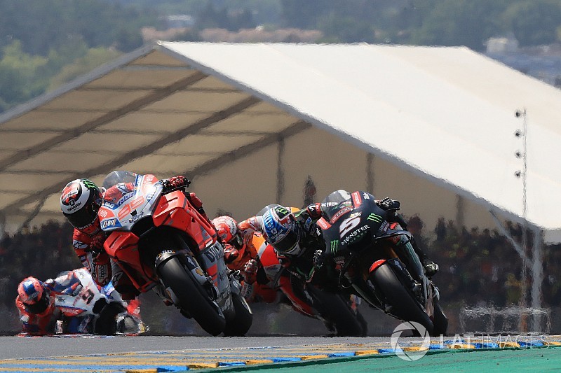Lorenzo busca acomodo en la Yamaha de Zarco