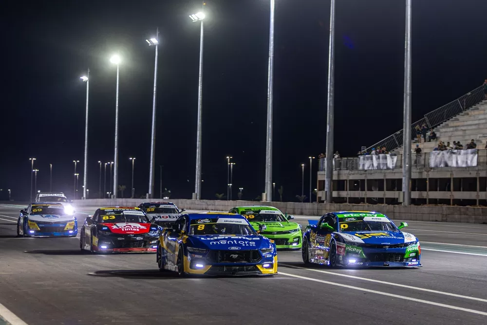Largada sprint; NASCAR Brasil