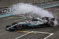 Com ano “perfeito”, Hamilton iguala recorde de Schumacher