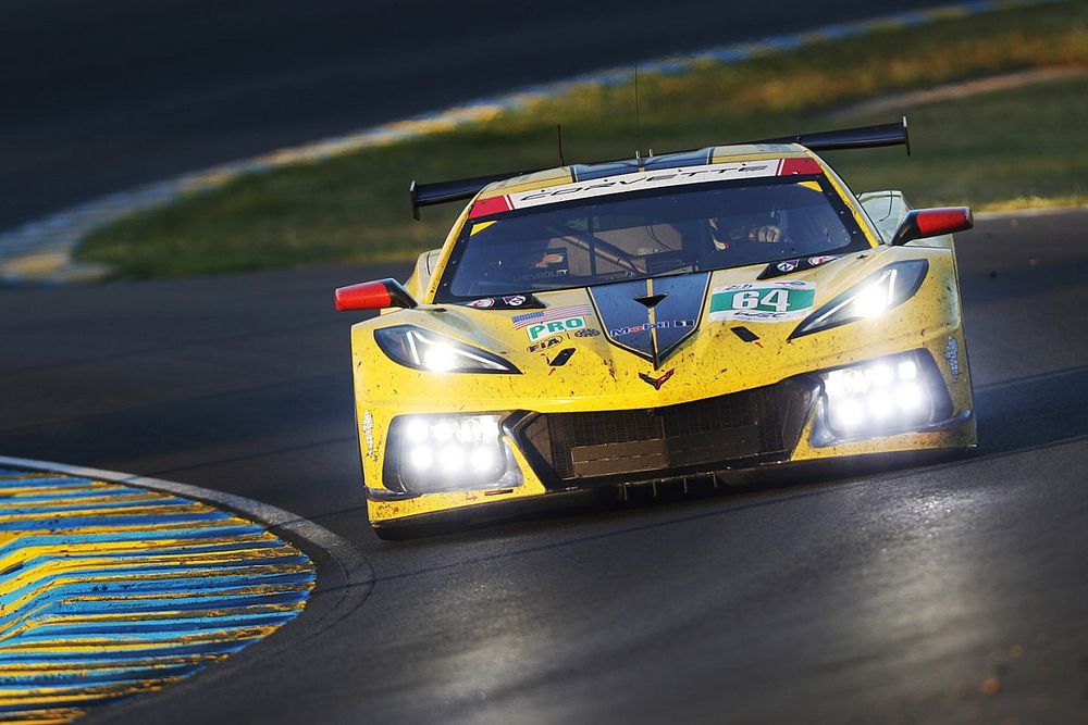 #64 Corvette Racing Chevrolet Corvette C8.R LMGTE Pro de Tommy Milner, Nick Tandy, Alexander Sims 