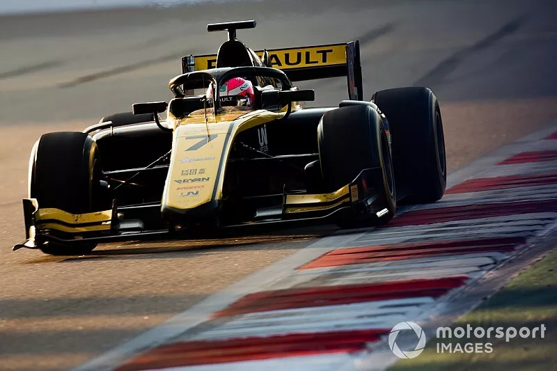 Guanyu Zhou, UNI Virtuosi Racing