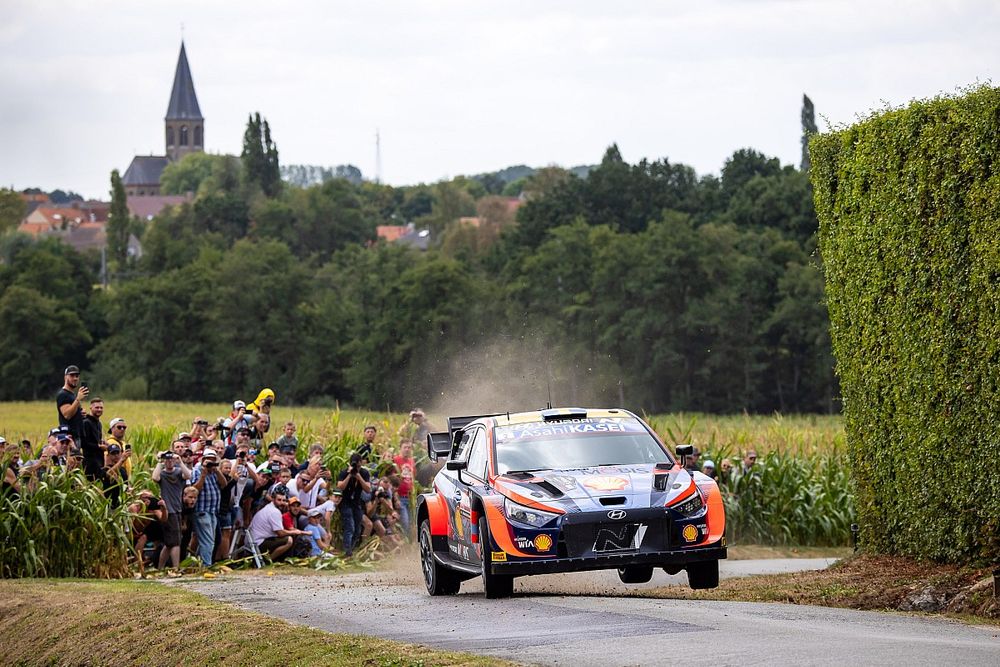 Oliver Solberg, Elliott Edmondson, Hyundai World Rally Team Hyundai i20 N Rally1