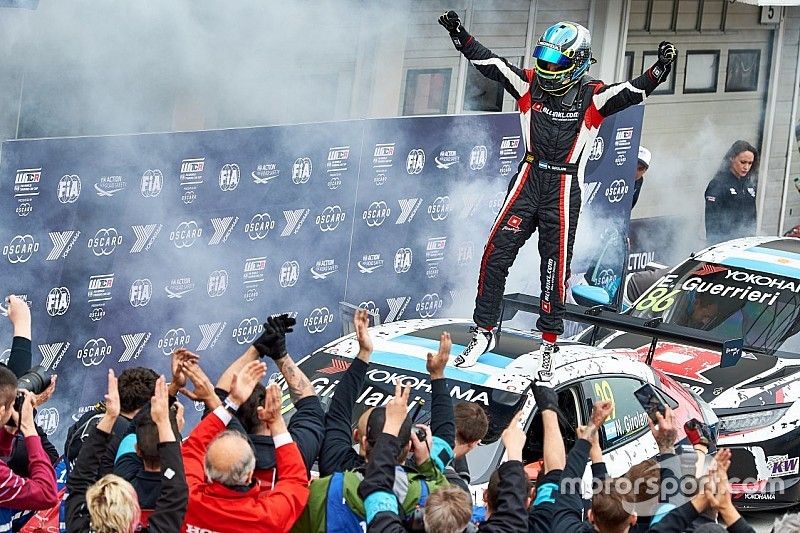 Ganador N&eacute;stor Girolami, ALL-INKL.COM M&uuml;nnich Motorsport Honda Civic Type R TCR