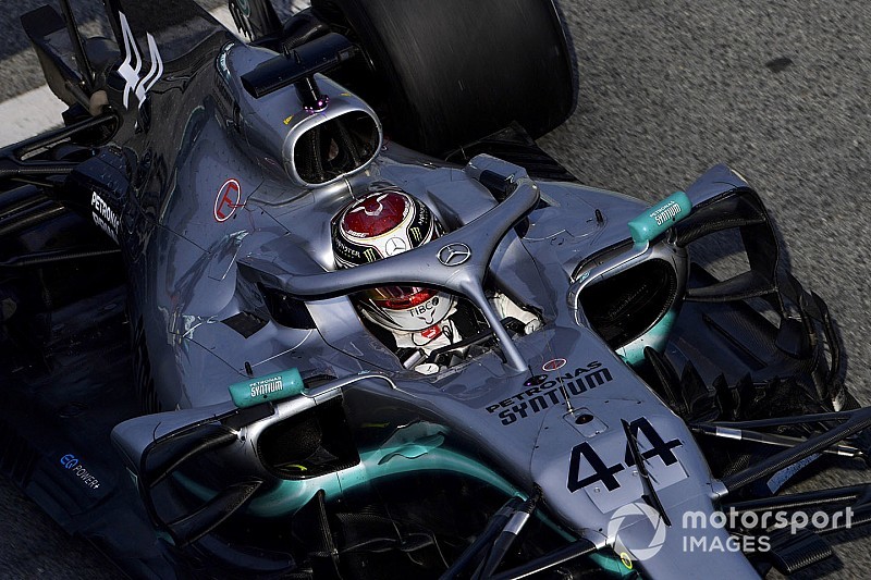 Hamilton niet geïnteresseerd in Triple Crown: