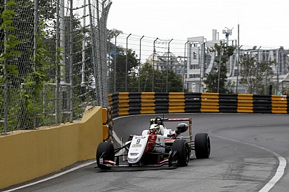 Macau GP: Schumacher hızlı başladı