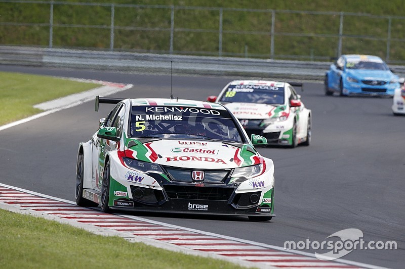 Les Honda allégées pour la Nordschleife