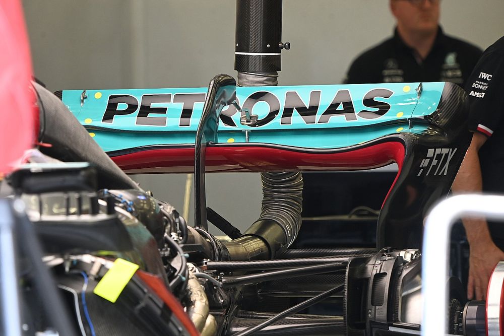 Mercedes W12 rear detail