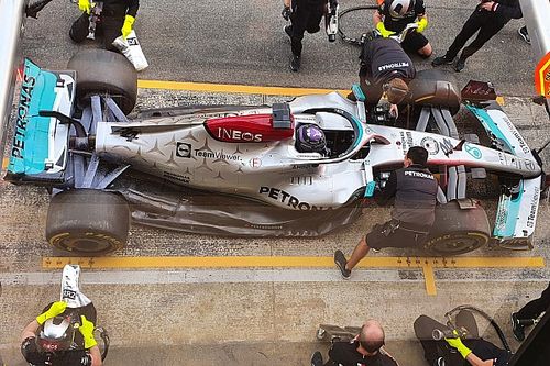 Mercedes za Ferrari i McLarenem