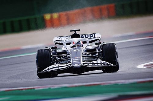 V&iacute;deo: las primeras im&aacute;genes del AlphaTauri AT03 en pista