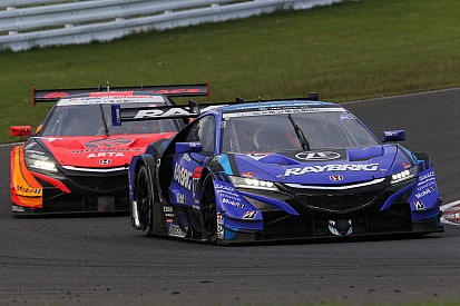 Button et Yamamoto vont défendre leur titre en Super GT