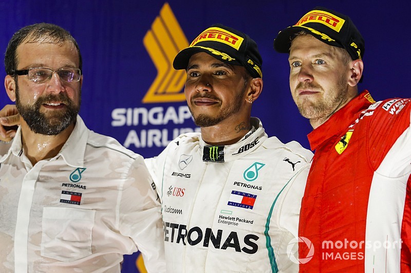 Hamilton trots dat hij geen ‘Vettel-achtige’ fouten maakt