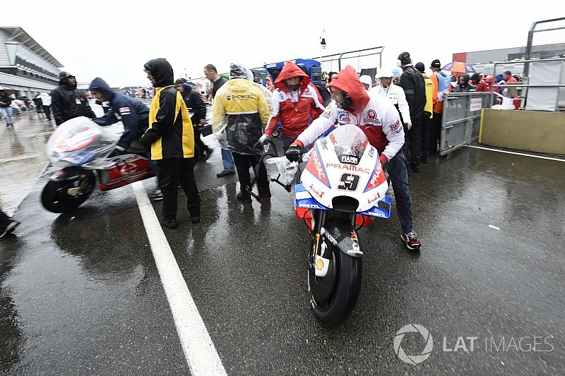 MotoGP considera impor corridas às segundas se necessário