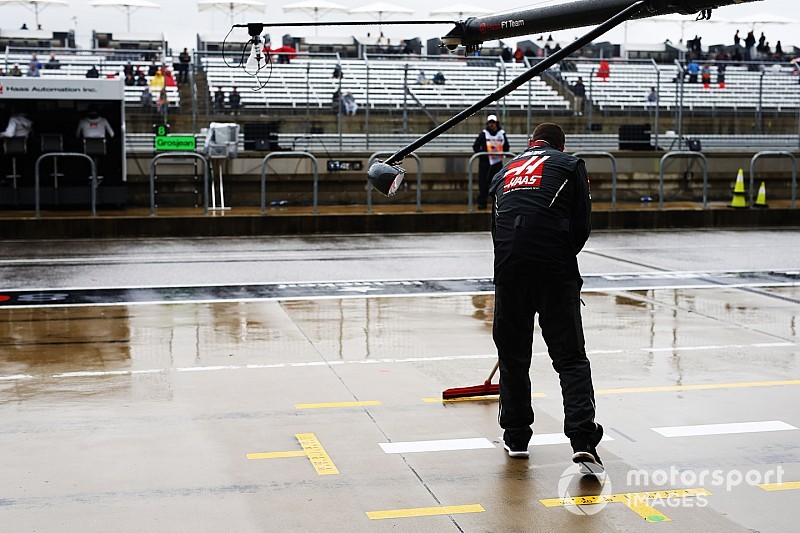 Helmut Marko fordert mehr Regenreifen: