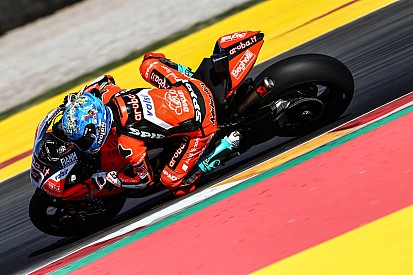 SBK Arjantin: Melandri, Rea'nın önünde pole'de