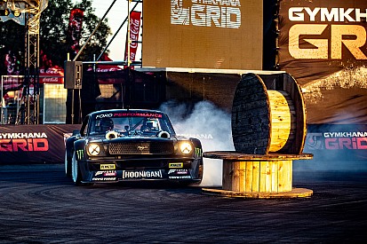 Ken Block nem is lehetne boldogabb: itt a GYMKHANA TEN!