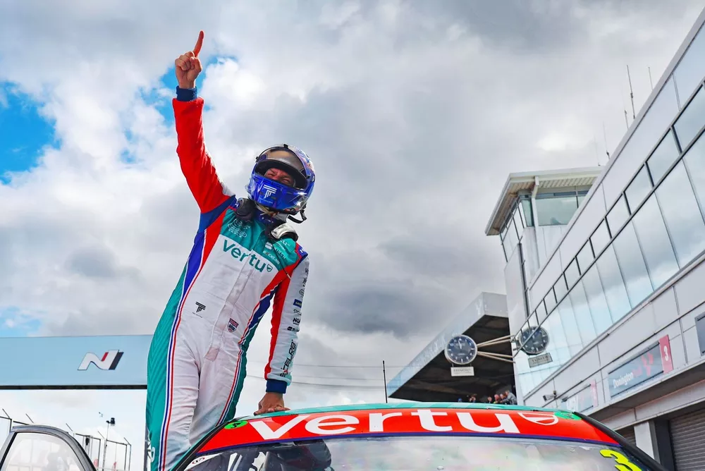 Tom Chilton, Team Vertu Hyundai i30N