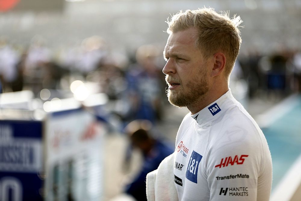 Kevin Magnussen, Haas F1 Team, en la parrilla de salida