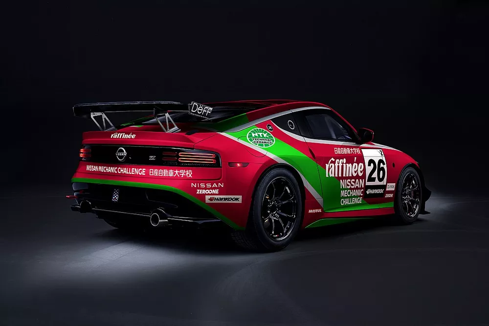 raffinee日産メカニックチャレンジZ GT4