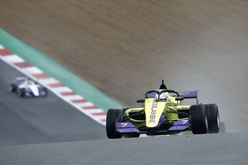 Kimilainen manda en las pr&aacute;cticas previo a la final de W Series