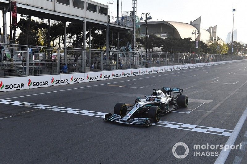 Lewis Hamilton, Mercedes AMG F1 W10