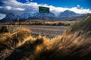 Un extra&ntilde;o incidente en el WRC deja un hospitalizado