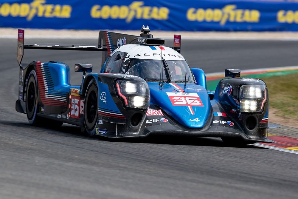 #36 Alpine Elf Team Alpine A480 - Gibson LMP1: André Negrão, Nicolas Lapierre, Matthieu Vaxiviere